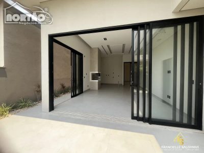 Casa, 1 quarto, 226 m² - Foto 2