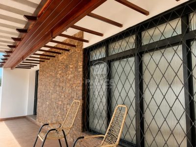 Casa, 3 quartos, 274 m² - Foto 1