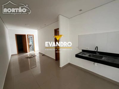 Casa, 2 quartos, 85 m² - Foto 1