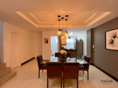 Cobertura, 3 quartos, 259 m² - Foto 2