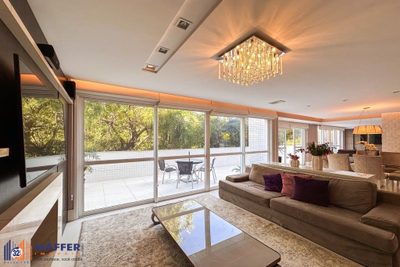 Apartamento, 3 quartos, 258 m² - Foto 1