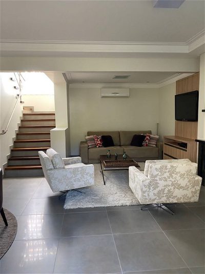 Casa, 2 quartos, 198 m² - Foto 1