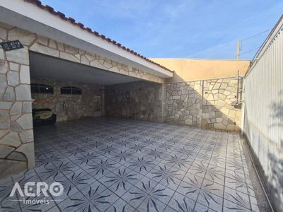 Casa, 3 quartos, 280 m² - Foto 1