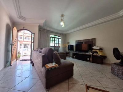 Sobrado, 3 quartos, 205 m² - Foto 3