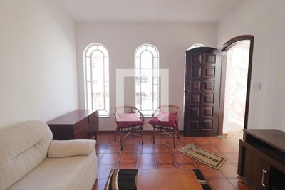 Casa, 3 quartos, 200 m² - Foto 2