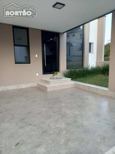 Casa, 5 quartos, 258 m² - Foto 3