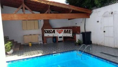 Casa, 3 quartos, 228 m² - Foto 1