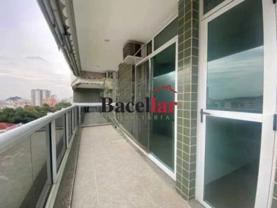 Apartamento, 3 quartos, 140 m² - Foto 1