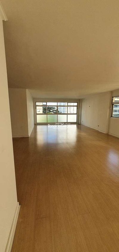 Apartamento, 3 quartos, 256 m² - Foto 1
