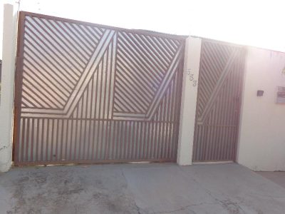 Casa, 2 quartos, 290 m² - Foto 1