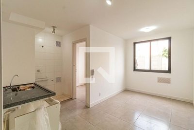 Apartamento, 2 quartos, 34 m² - Foto 2