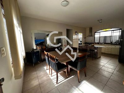 Casa, 5 quartos, 170 m² - Foto 4
