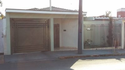 Casa, 4 quartos, 392 m² - Foto 2