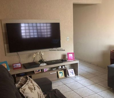 Casa, 3 quartos, 124 m² - Foto 1