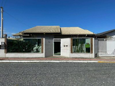 Casa, 3 quartos, 180 m² - Foto 1