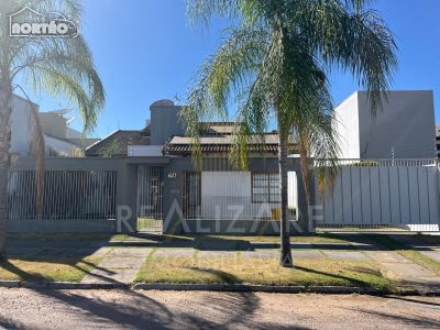 Casa, 3 quartos, 224 m² - Foto 1