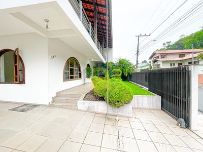 Casa, 4 quartos, 324 m² - Foto 3