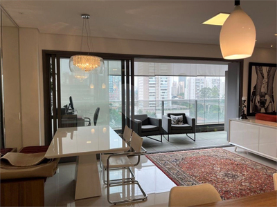 Apartamento, 1 quarto, 81 m² - Foto 1