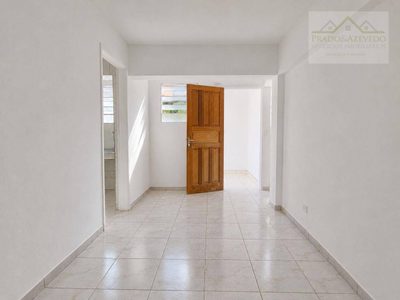 Casa, 2 quartos, 40 m² - Foto 1