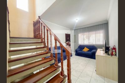 Casa, 4 quartos, 210 m² - Foto 1
