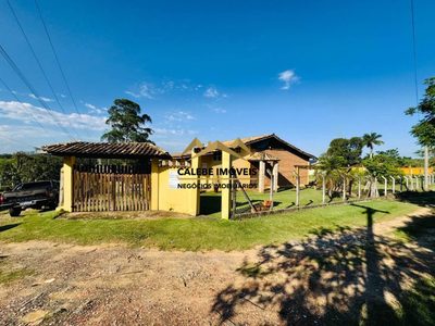 Chácara, 6 quartos, 2450 m² - Foto 1