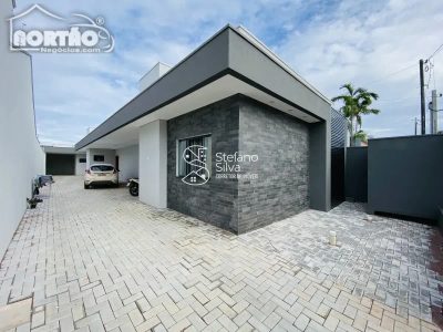 Casa, 3 quartos, 206 m² - Foto 2