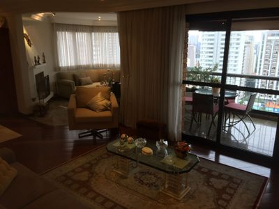 Apartamento, 4 quartos, 200 m² - Foto 1