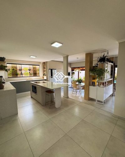 Casa, 4 quartos, 208 m² - Foto 3