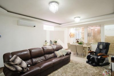 Casa, 3 quartos, 256 m² - Foto 4
