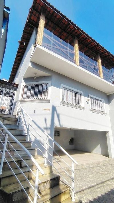 Sobrado, 3 quartos, 257 m² - Foto 1