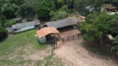 Sítio, 4 quartos, 214 m² - Foto 2