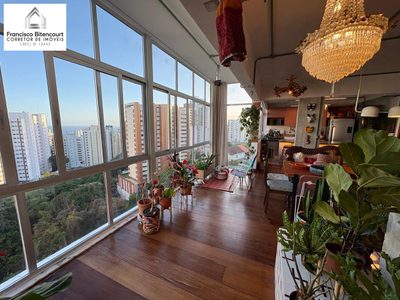 Apartamento, 3 quartos, 220 m² - Foto 1