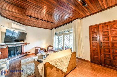 Casa, 4 quartos, 200 m² - Foto 1