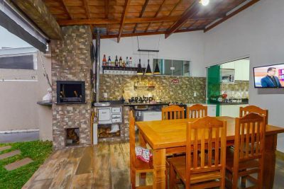 Sobrado, 3 quartos, 246 m² - Foto 1