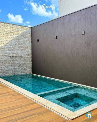 Casa, 1 quarto, 212 m² - Foto 1