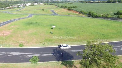 Loteamento e Condomínio, 1223 m² - Foto 2