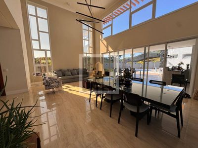 Sobrado, 4 quartos, 497 m² - Foto 1