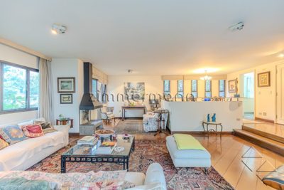 Apartamento, 3 quartos, 212 m² - Foto 1
