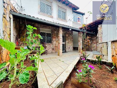 Casa, 3 quartos, 194 m² - Foto 2