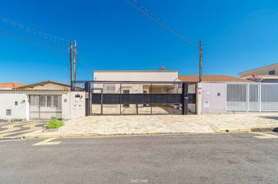 Casa, 4 quartos, 170 m² - Foto 1