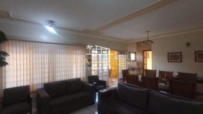Sobrado, 3 quartos, 258 m² - Foto 2