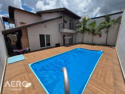 Casa, 3 quartos, 270 m² - Foto 1