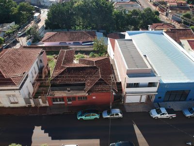 Casa, 4 quartos, 239 m² - Foto 2
