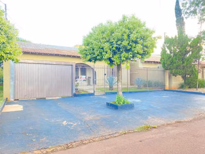 Casa, 6 quartos, 218 m² - Foto 1