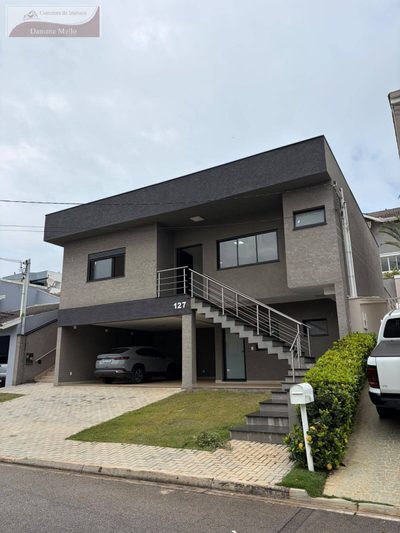 Casa, 3 quartos, 235 m² - Foto 1