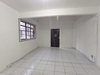 Loja-Salão, 32 m² - Foto 1