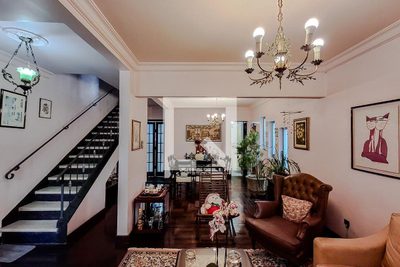 Casa, 3 quartos, 440 m² - Foto 1