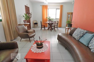 Casa, 6 quartos, 270 m² - Foto 1