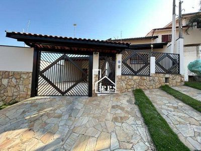 Casa, 3 quartos, 181 m² - Foto 2
