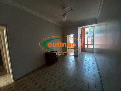 Apartamento, 2 quartos, 70 m² - Foto 1
